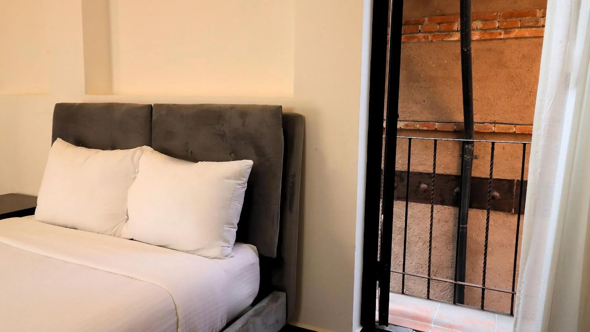 Hotel Pietro Santo Santeagueda